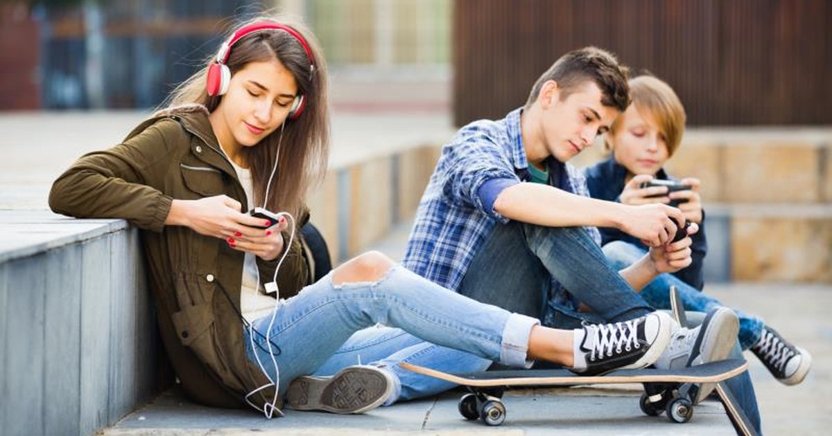 Effects of music on teenagers essay