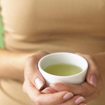 Pros & Cons of Green Tea Fat Burning Capsules