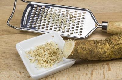 What is a good substitute for horseradish?