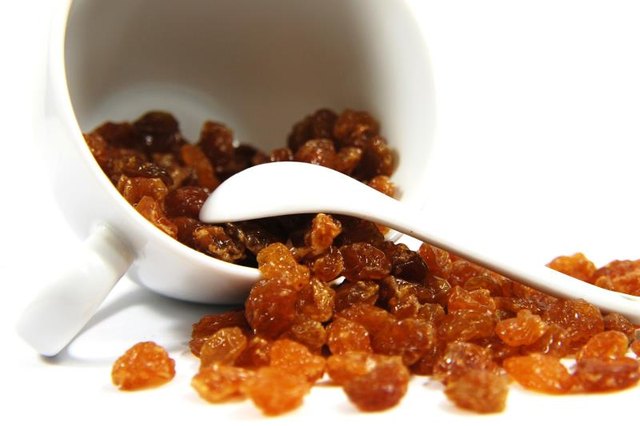 Should Diabetics Not Eat Raisins or Dried Dates?
