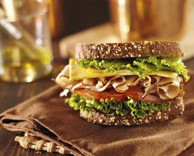 How Many Calories are in a Turkey Sandwich?