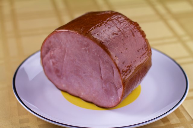 How to Bake a Precooked Ham in the Crock Pot