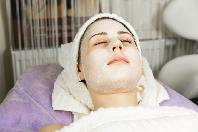 The Best Chemical Peels for Acne Scars