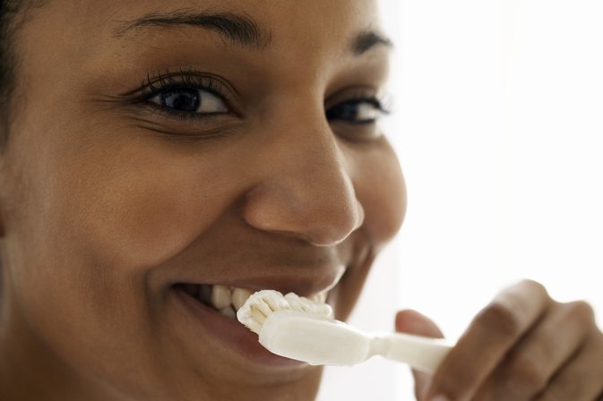 Does Brushing Your Teeth With Baking Soda Make Them Whiter?