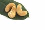 Which Vitamins Are in Cashews?