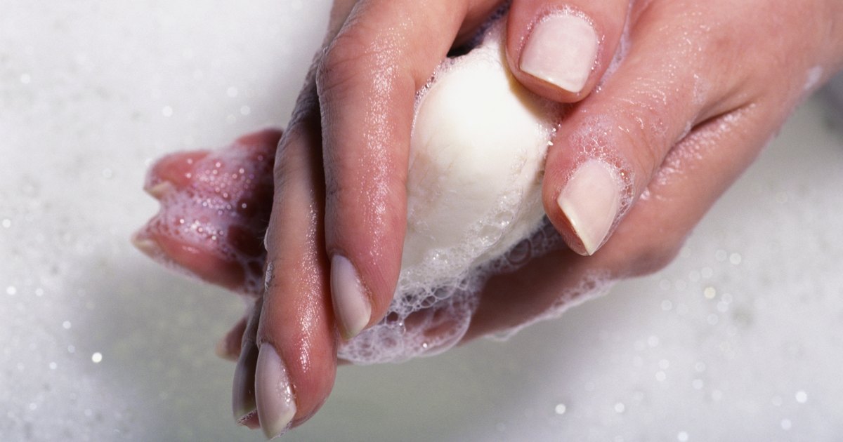 What Ingredients Are in Oil of Olay Soap? | LIVESTRONG.COM