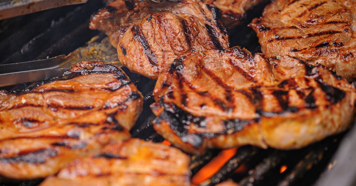 How to Cook Steaks on a Weber Genesis Gas Grill | LIVESTRONG.COM