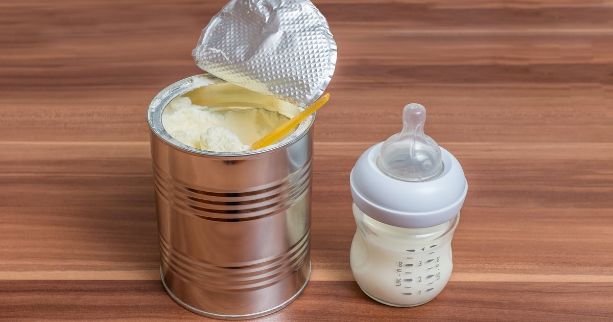 Reflux in Infants: Breast Milk Vs. Formula | LIVESTRONG.COM