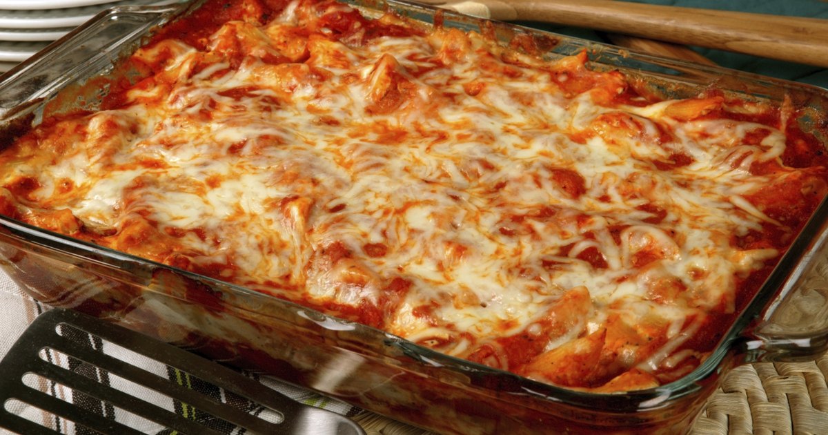 Ziti Bake With Ground Beef & Ricotta Cheese | LIVESTRONG.COM