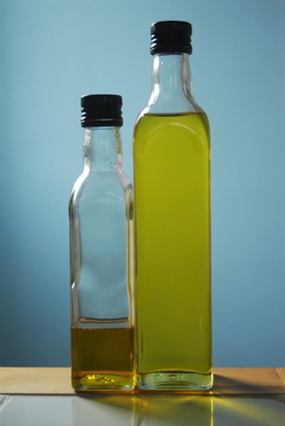 How to Flush Your Liver With Olive Oil & Lemon Juice | LIVESTRONG.COM