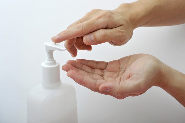 Ingredients in Hand Sanitizer | LIVESTRONG.COM