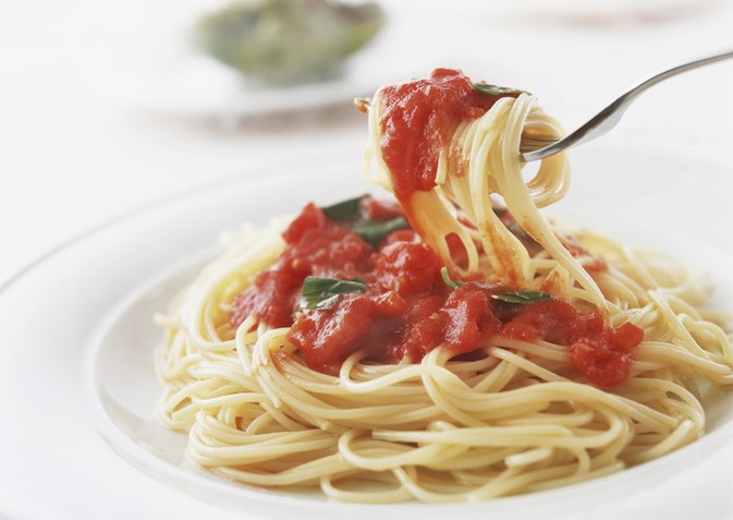 Calories in Pasta With Marinara Sauce | LIVESTRONG.COM