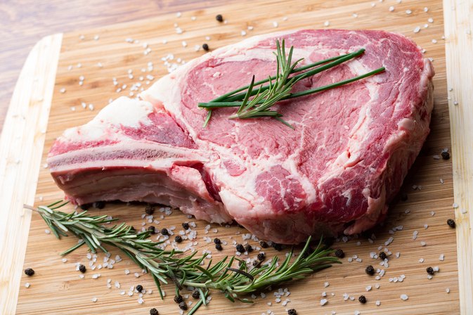 How to Broil Delmonico Steaks | LIVESTRONG.COM